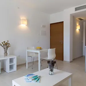 https://apartaments-proa-es-pujols-only-adults.balearic-islands.net